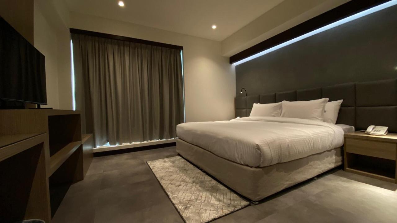 Sitara Hotel Apartment Dubaj Zewnętrze zdjęcie